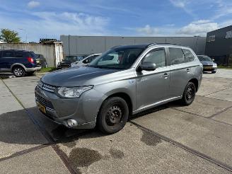 Mitsubishi Outlander 2.0 PHEV Instyle picture 1