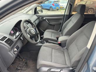 Volkswagen Touran 1.6 16v FSI Athene 7 persoons picture 5