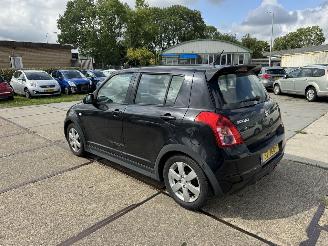 Suzuki Swift 1.3 Comfort picture 4