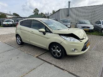 Ford Fiesta 1.4 Ghia 5drs picture 2