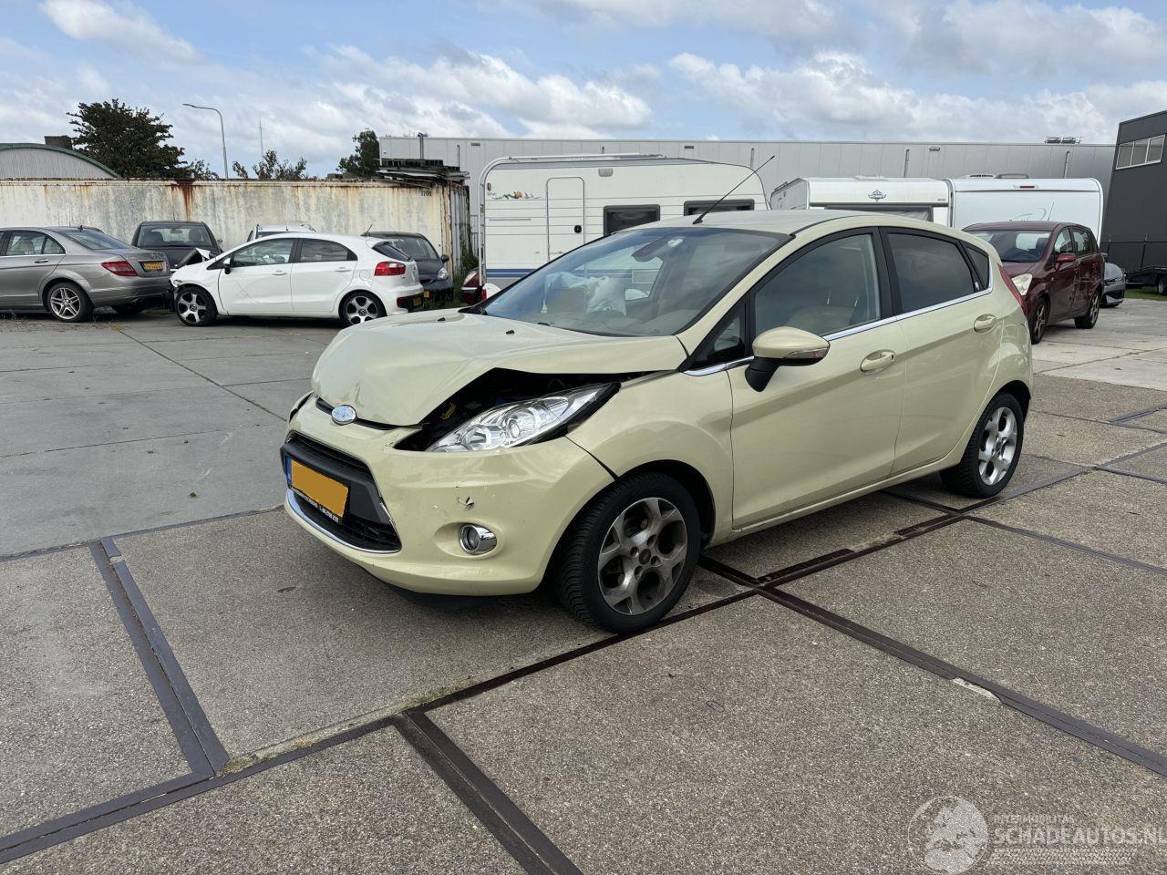 Ford Fiesta 1.4 Ghia 5drs