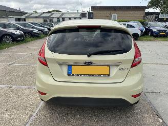 Ford Fiesta 1.4 Ghia 5drs picture 12