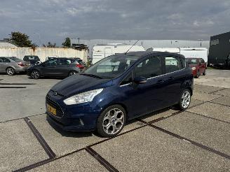 škoda osobní automobily Ford B-Max 1.0 Ecoboost Titanium 2013/3