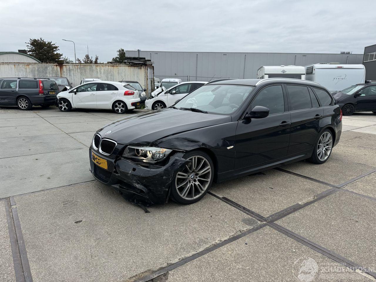 BMW 3-serie 318i Touring Luxury Line