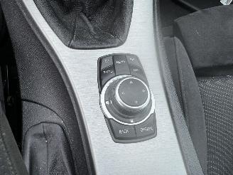 BMW 3-serie 318i Touring Luxury Line picture 9