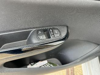 Opel Corsa 1.0 Turbo Black Roof Edition picture 6