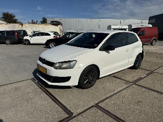 damaged passenger cars Volkswagen Polo 1.2 Easyline 2011/4