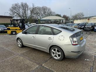 Toyota Prius 1.5 VVT-i  Hybride picture 4