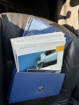 Opel Astra 1.6 Wagon picture 9