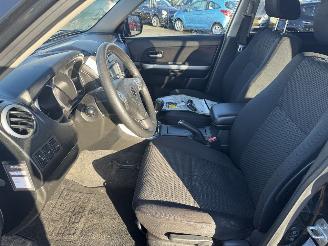 Suzuki Grand-vitara 2.4 Exclusive 4X4 picture 5