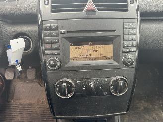 Mercedes A-klasse 170 picture 8