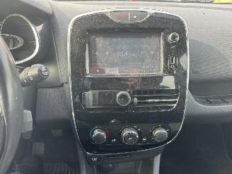 Renault Clio Estate 0.9 TCe picture 9