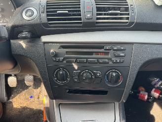 BMW 1-serie 116i picture 8