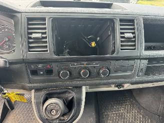 Volkswagen Transporter 2.0 TDI L2H1 DC Highline picture 8