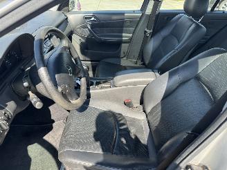 Mercedes C-klasse 200 K Avantgarde picture 5