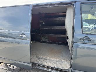 Volkswagen Transporter 2.5 TDI picture 19