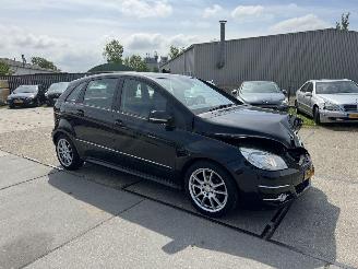 Mercedes B-klasse B180 automaat picture 2