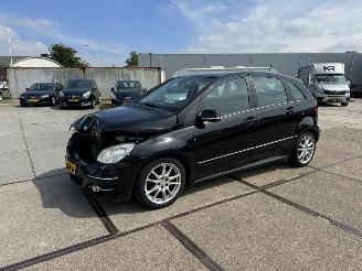 Unfallwagen Mercedes B-klasse B180 automaat 2010/8