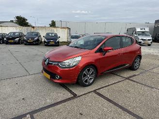skadebil auto Renault Clio 0.9 Tce Expression 2013/6