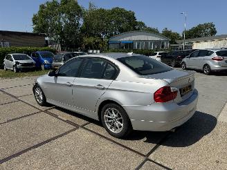 BMW 3-serie 318i picture 4