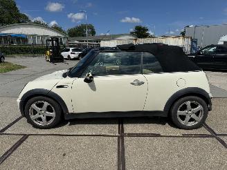 Mini Cabrio 1.6 Cooper Chilli picture 15