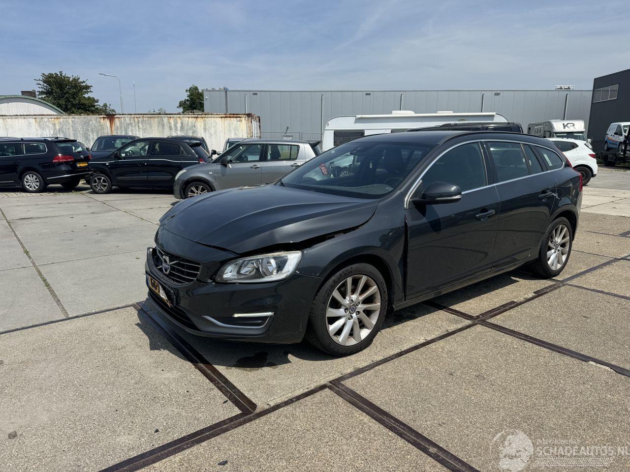 Volvo V-60 1.6 D2 R-Design