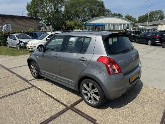 Suzuki Swift 1.3 cool picture 4