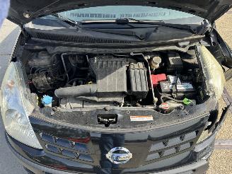Nissan Pixo 1.0 Looks picture 8
