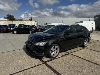 skadebil auto Seat Leon ST 1.4 Eco Tsi FR 2015/12