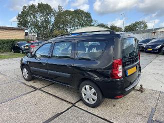 Dacia Logan 1.6 Blackline  7 persoons picture 4