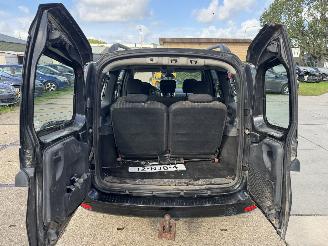 Dacia Logan 1.6 Blackline  7 persoons picture 13