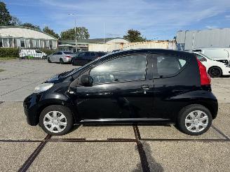 Peugeot 107 1.0 12v XR picture 15
