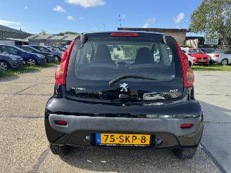 Peugeot 107 1.0 12v XR picture 10