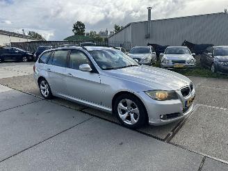 BMW 3-serie 318i Touring picture 2