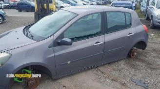Renault Clio Clio III (BR/CR), Hatchback, 2005 / 2014 1.6 16V picture 10