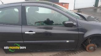 Renault Clio Clio III (BR/CR), Hatchback, 2005 / 2014 1.6 16V picture 3