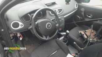 Renault Clio Clio III (BR/CR), Hatchback, 2005 / 2014 1.6 16V picture 21