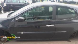 Renault Clio Clio III (BR/CR), Hatchback, 2005 / 2014 1.6 16V picture 12