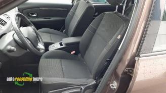 Renault Grand-scenic Grand Scenic III (JZ), MPV, 2009 / 2016 1.4 16V TCe 130 picture 12