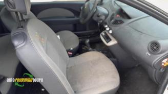Renault Twingo Twingo II (CN), Hatchback 3-drs, 2007 / 2014 1.5 dCi 90 FAP picture 8