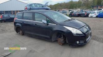 Coche siniestrado Peugeot 5008 5008 I (0A/0E), MPV, 2009 / 2017 1.6 THP 16V 2011/8