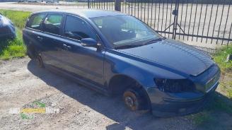 Damaged car Volvo V-50 V50 (MW), Combi, 2003 / 2012 1.8 16V 2006/2