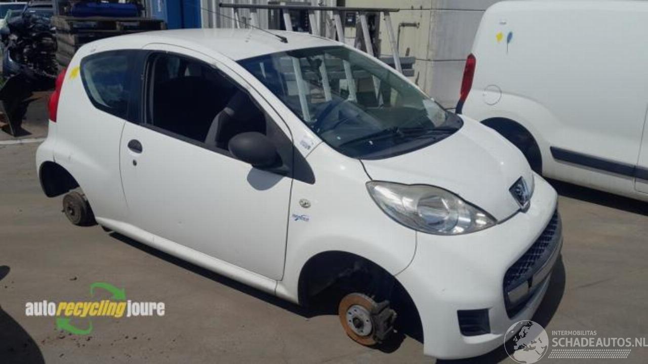 Peugeot 107 107, Hatchback, 2005 / 2014 1.0 12V