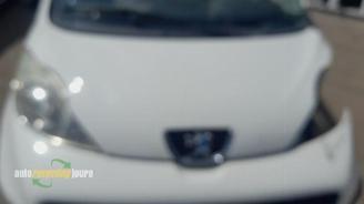 Peugeot 107 107, Hatchback, 2005 / 2014 1.0 12V picture 15