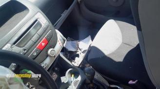 Peugeot 107 107, Hatchback, 2005 / 2014 1.0 12V picture 14