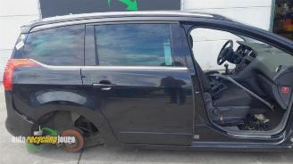 Peugeot 5008 5008 I (0A/0E), MPV, 2009 / 2017 2.0 HDiF 16V picture 3