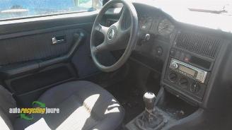 Audi 80 80 (B4), Sedan, 1991 / 1995 2.0 E picture 16
