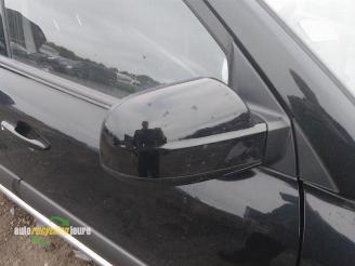 Hyundai Tucson onderdelen (kleur: EB) donorauto picture 3