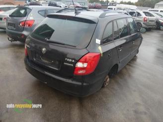 Skoda Fabia II onderdelen (kleur: LF9R) donorauto picture 6