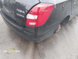 Skoda Fabia II onderdelen (kleur: LF9R) donorauto picture 7